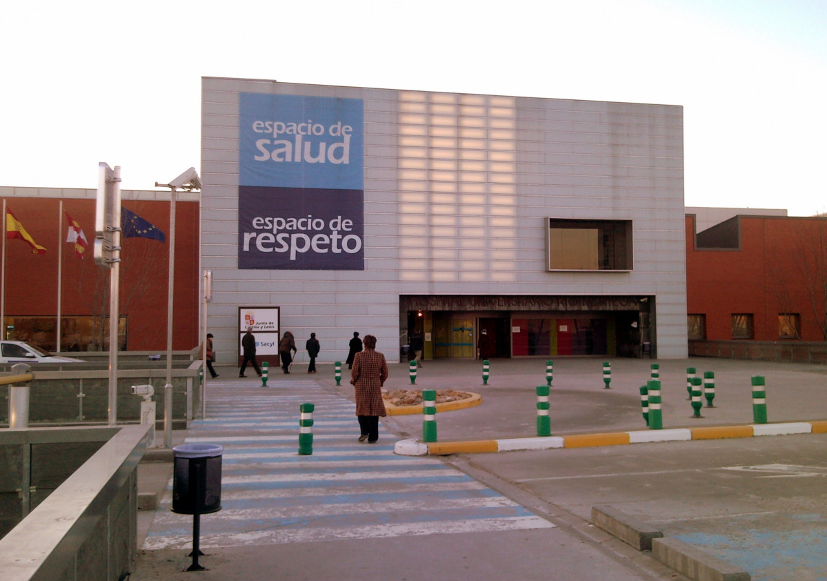 Entrada del Hospital Universitario Río Hortega
