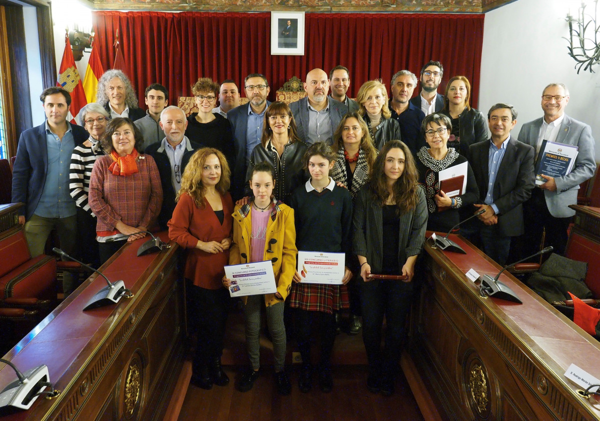 Becas y Premios