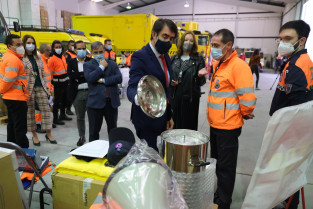 20210330 Consejero fomento entrega material protección civil 04