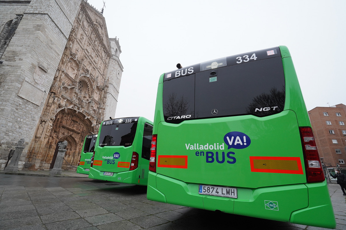 AUVASA nuevos buses GNC Mercedes CARDU 717