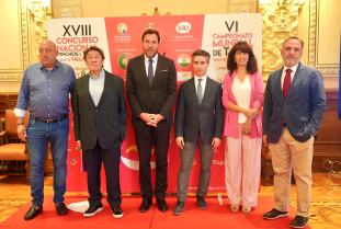 Fotos presentación campeonato nacional y mundial tapas (3)