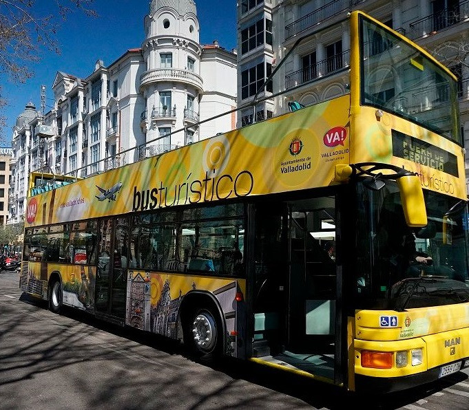 Bus turistico noticia